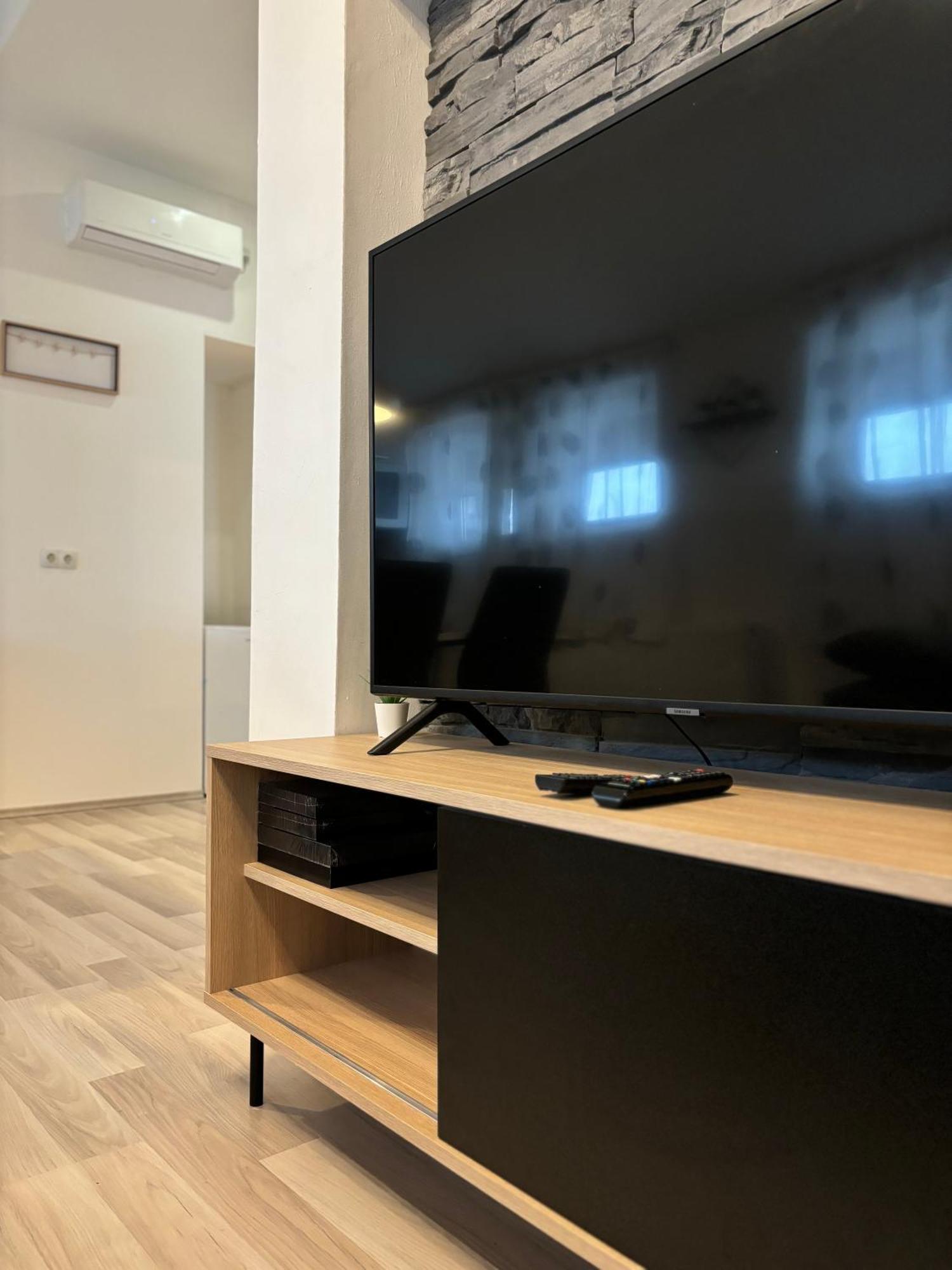 Albert Apartments Zagreb Airport Velika Gorica Eksteriør bilde